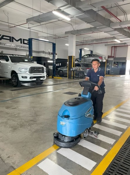 Commercial Floor Cleaning in Cedar Park, TX (1)